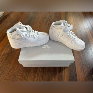 Nike Air Force 1 ‘07 mid